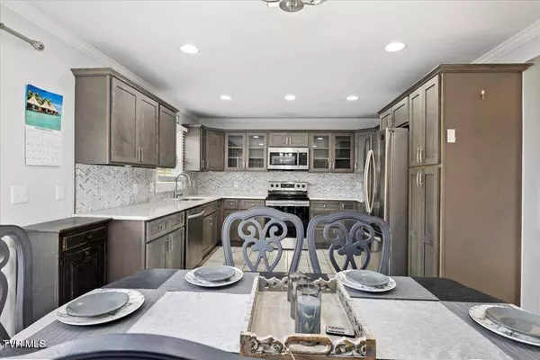 2428 Bob Little RD, Elizabethton, TN 37643