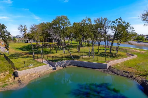 7061 The Resort Drive, Fort Worth, TX 76179