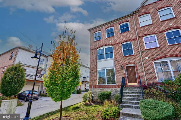 3515 BALMAR MEWS RD, Baltimore, MD 21211