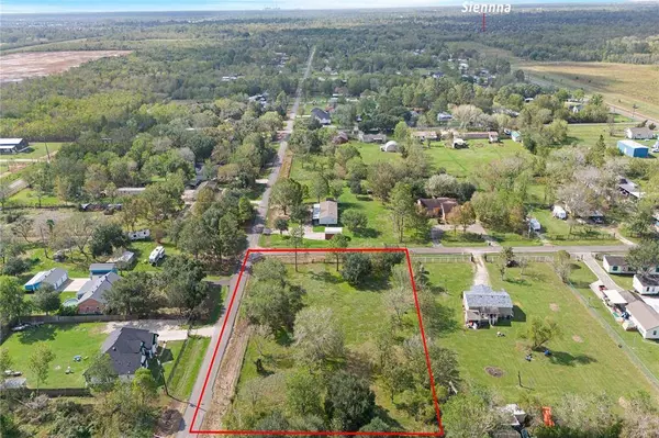 6019 Jake LN, Rosharon, TX 77583