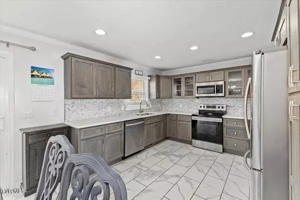 2428 Bob Little RD, Elizabethton, TN 37643