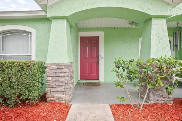 937 LAKE LINDLEY DR N, Deland, FL 32724