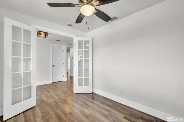 921 Dean Dr, Gardnerville, NV 89460