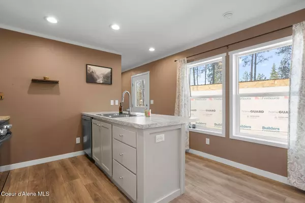 2011 W Caroline Dr, Rathdrum, ID 83858