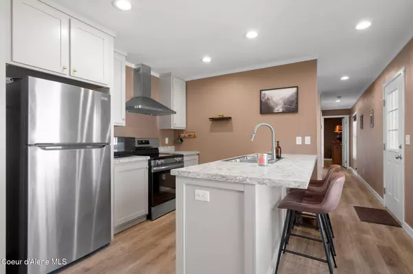 2011 W Caroline Dr, Rathdrum, ID 83858