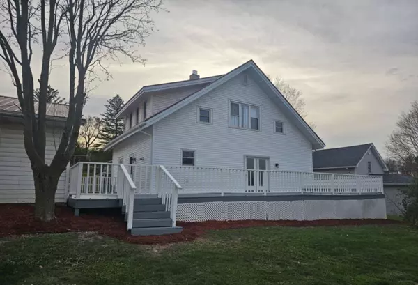 221 W Hall Street Street, Kendall, WI 54638-9999