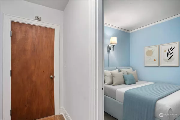 1136 13th AVE #104, Seattle, WA 98122