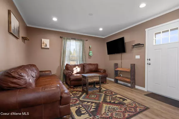 2011 W Caroline Dr, Rathdrum, ID 83858