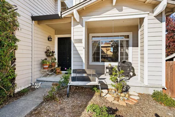 531 Poplar WAY, Windsor, CA 95492