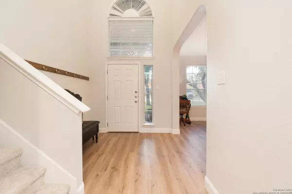 3646 Cotoneaster, San Antonio, TX 78261