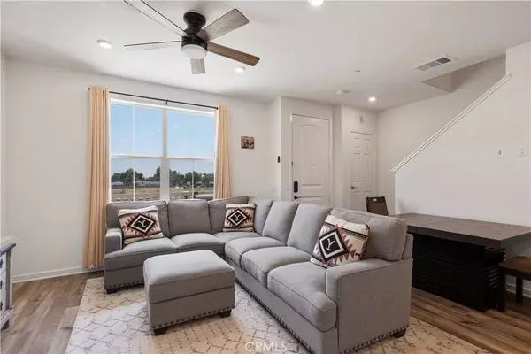 404 N Glenwood AVE, Rialto, CA 92376