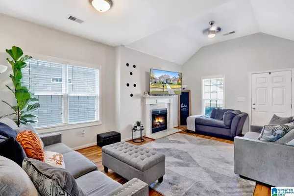 2074 VILLAGE LANE, Calera, AL 35040