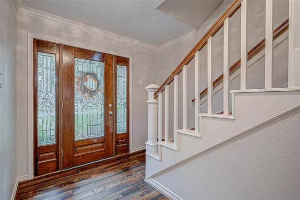 11702 Cypresswood DR, Houston, TX 77070