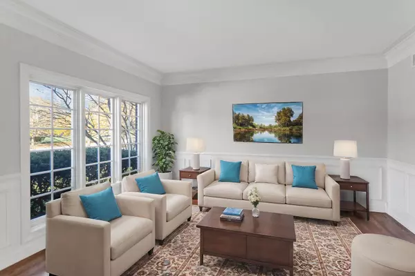 746 Fox Run DR, Geneva, IL 60134