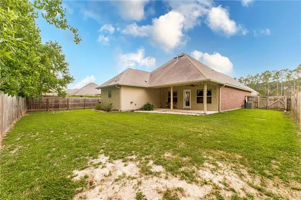 224 TRENTON DR, Mandeville, LA 70471