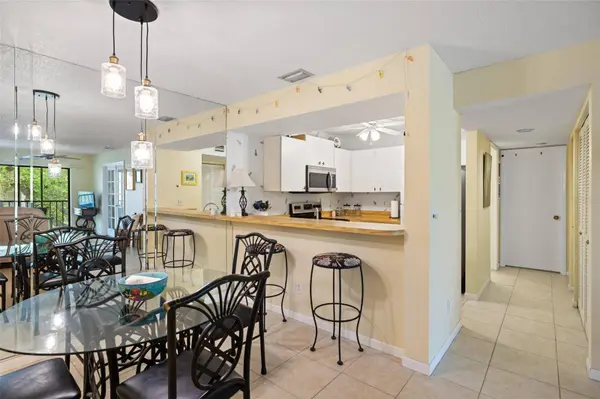 634 BIRD BAY DR E #206, Venice, FL 34285