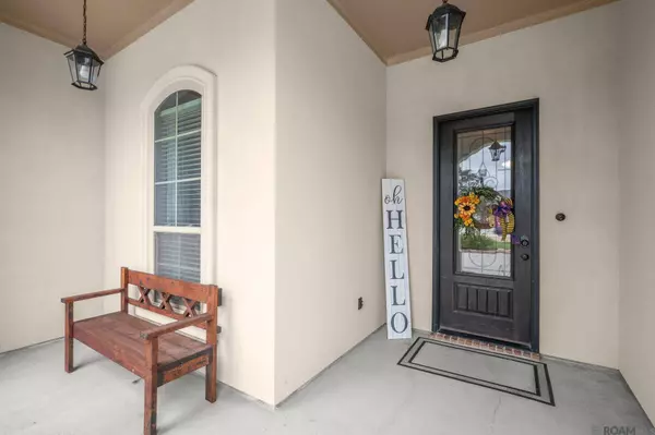 24879 PLANTATION LAKE AVE, Denham Springs, LA 70726