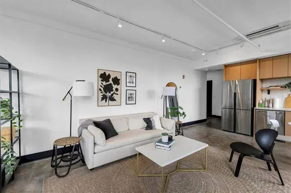 1805 HARVARD AVE #200, College Park, GA 30337