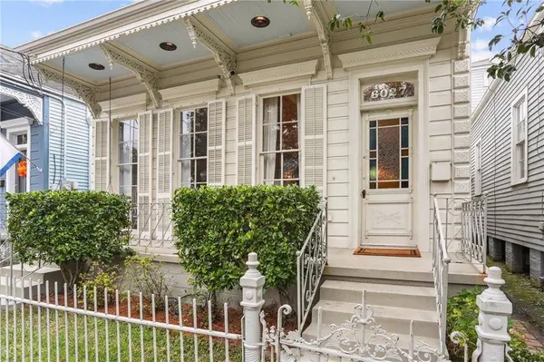 6027 ANNUNCIATION ST, New Orleans, LA 70118