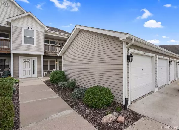 1569 WEATHERSTONE Drive, Ann Arbor, MI 48108