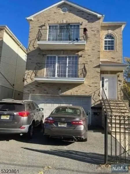 192 Badger AVE, Newark, NJ 07108