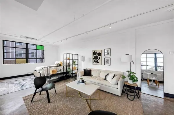 1805 HARVARD AVE #300, College Park, GA 30337