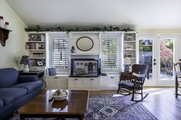 772 Jaquelyn ST, Ashland, OR 97520