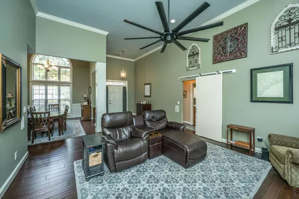 125 Bindon Cir, North Charleston, SC 29418