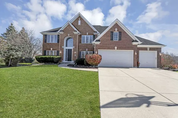 746 Fox Run DR, Geneva, IL 60134