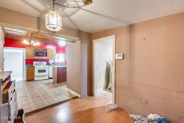 20570 E LARRY Lane, Mayer, AZ 86333