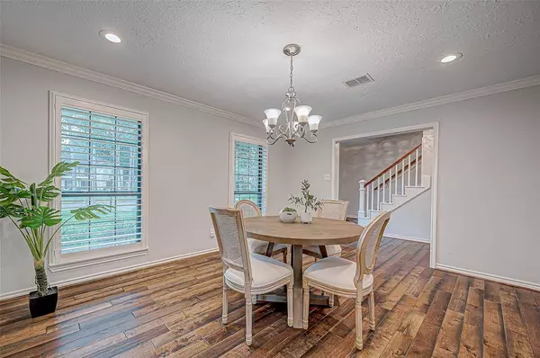 11702 Cypresswood DR, Houston, TX 77070