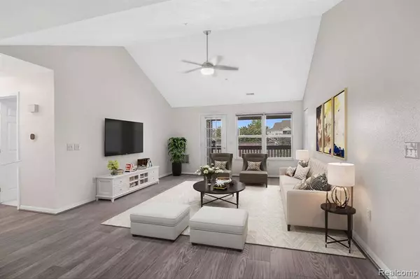 1569 WEATHERSTONE Drive, Ann Arbor, MI 48108