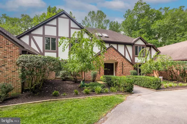 7800 GINGERBREAD LN, Fairfax Station, VA 22039