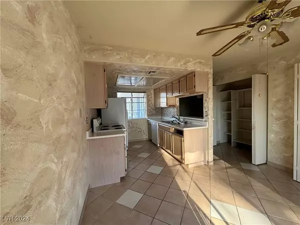 5380 Angler Circle #104, Las Vegas, NV 89122