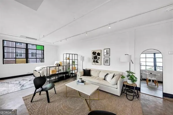 1805 HARVARD AVE #200, College Park, GA 30337