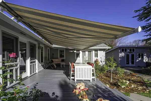 772 Jaquelyn ST, Ashland, OR 97520