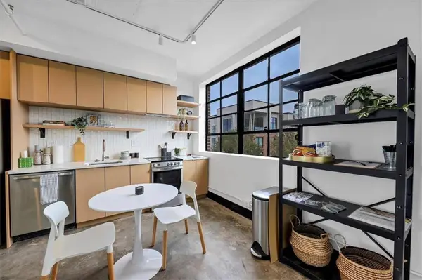 1805 HARVARD AVE #200, College Park, GA 30337