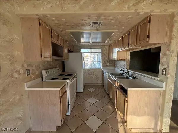 5380 Angler Circle #104, Las Vegas, NV 89122