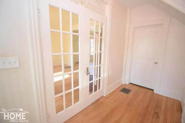 418 W State Street, Corunna, MI 48817