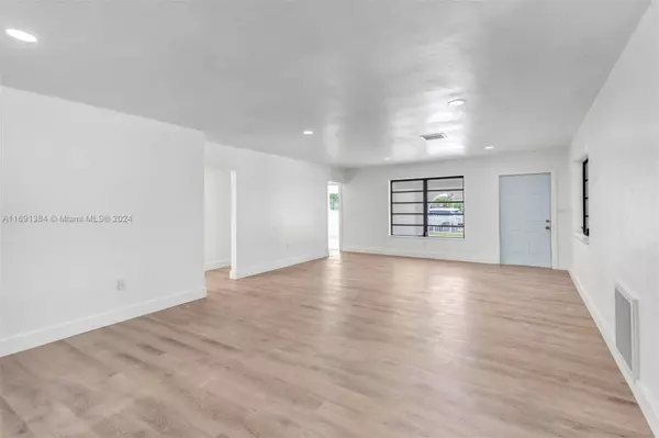 440 NW 29th Ter, Fort Lauderdale, FL 33311