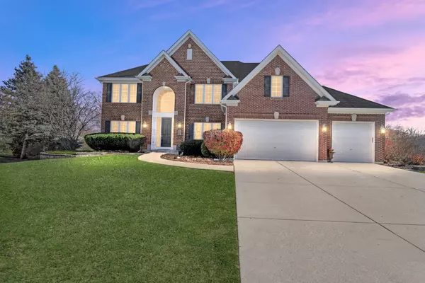 746 Fox Run DR, Geneva, IL 60134