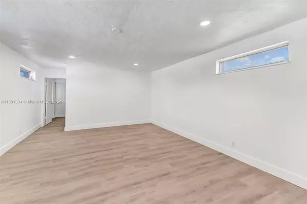 440 NW 29th Ter, Fort Lauderdale, FL 33311