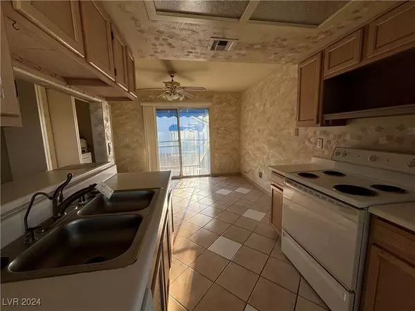 5380 Angler Circle #104, Las Vegas, NV 89122