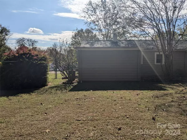 1832 Noah PATH, Conover, NC 28613