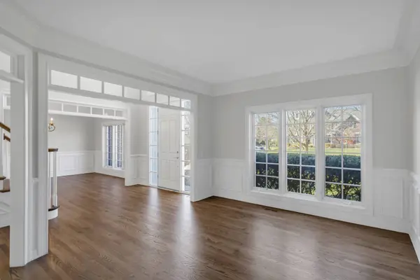 746 Fox Run DR, Geneva, IL 60134