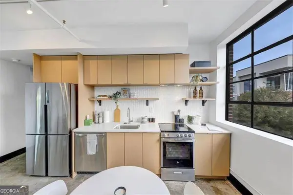 1805 HARVARD AVE #300, College Park, GA 30337