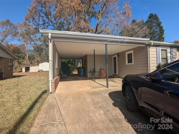 1832 Noah PATH, Conover, NC 28613