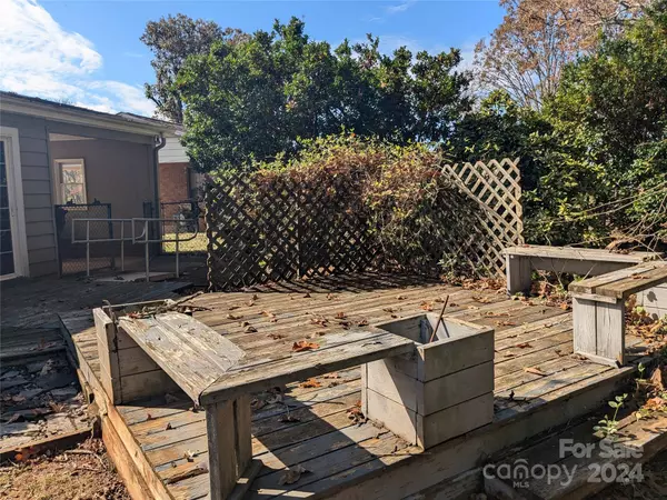 1832 Noah PATH, Conover, NC 28613