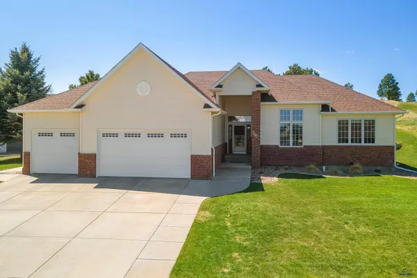 6709 Muirfield Dr, Rapid City, SD 57702