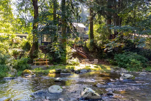 23803 128 Cres, Maple Ridge, BC V4R 1P5